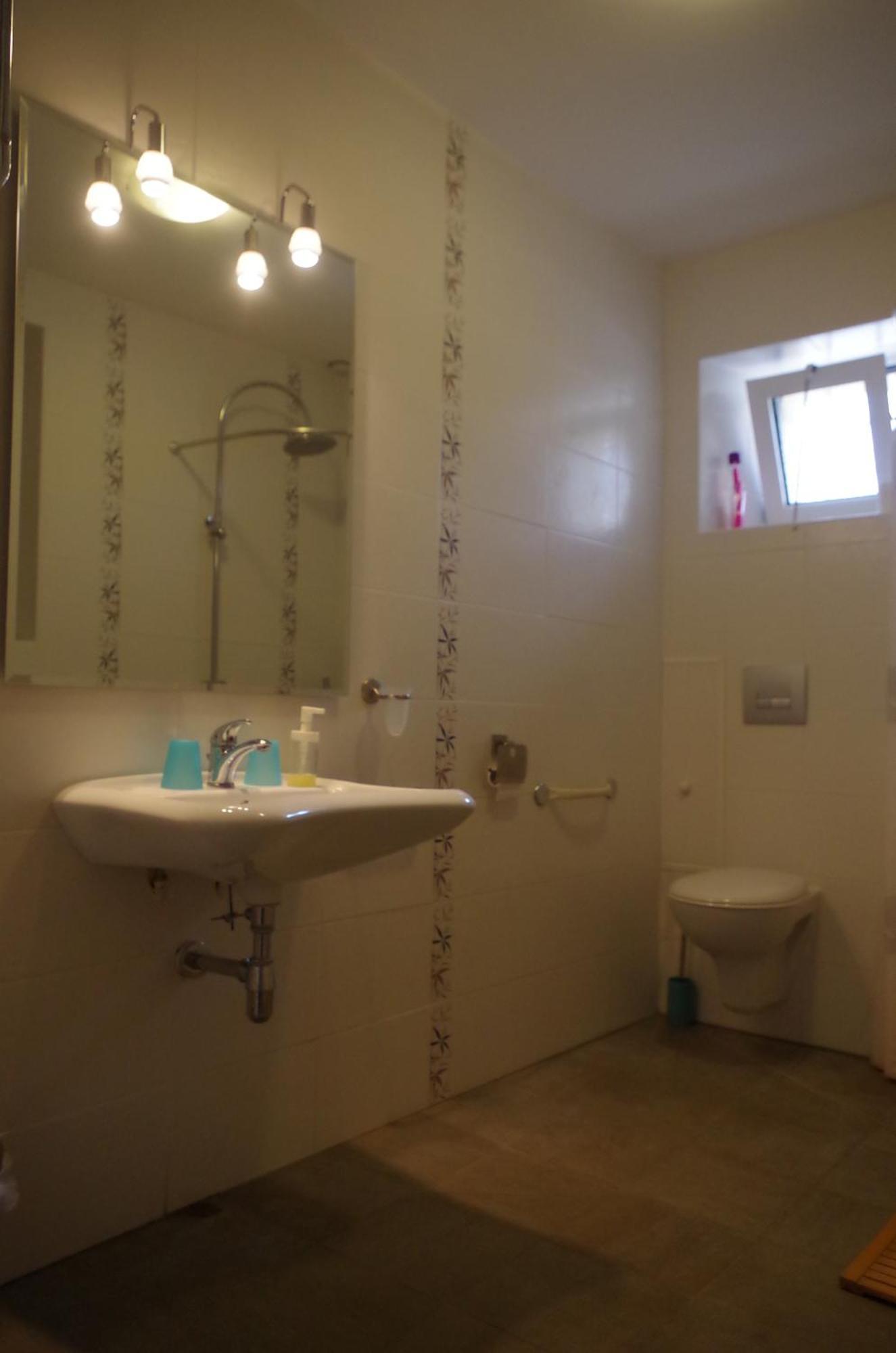 Maison D'Hotes Le Cadran Solaire Courcelles  객실 사진