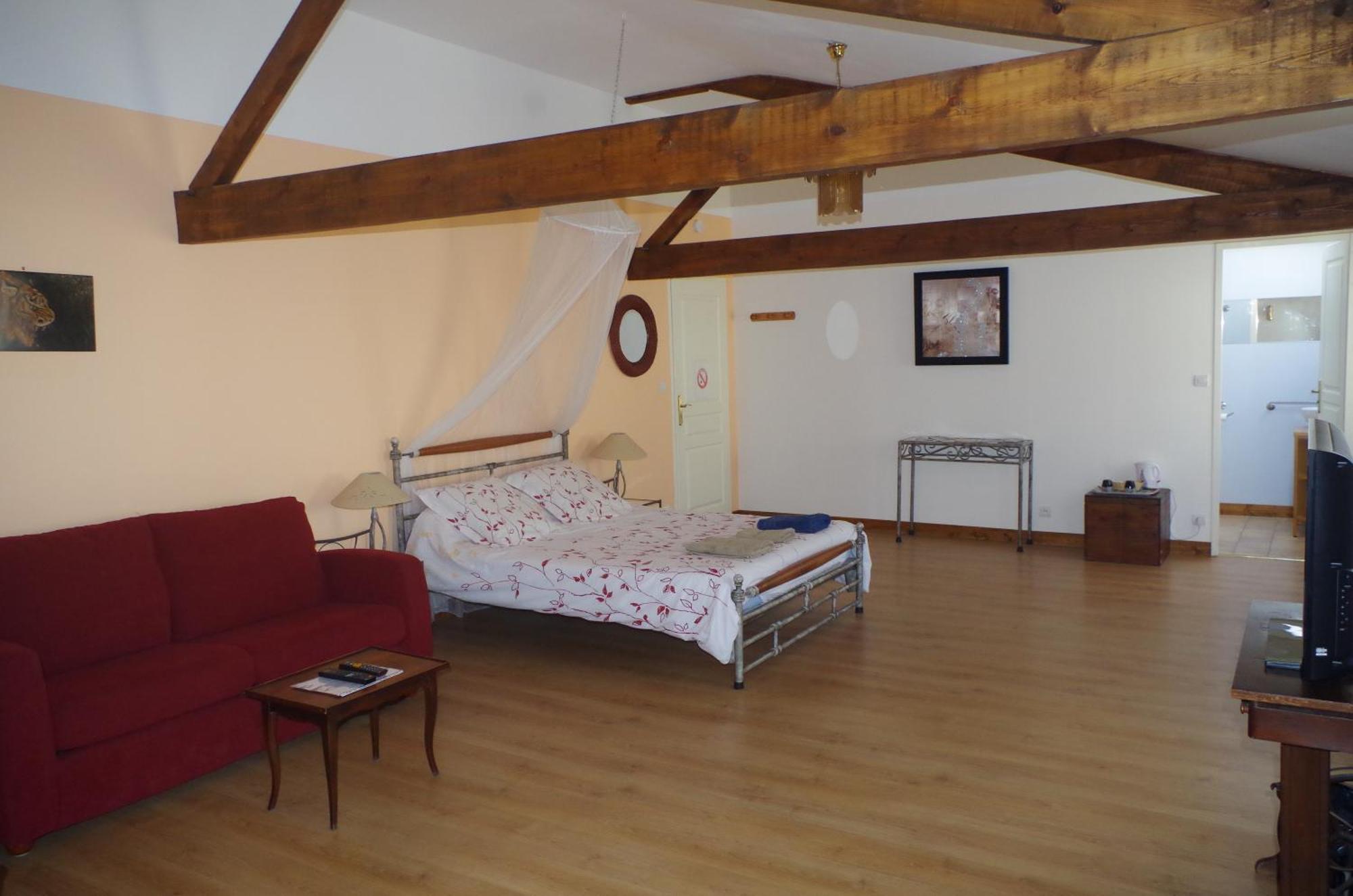 Maison D'Hotes Le Cadran Solaire Courcelles  객실 사진