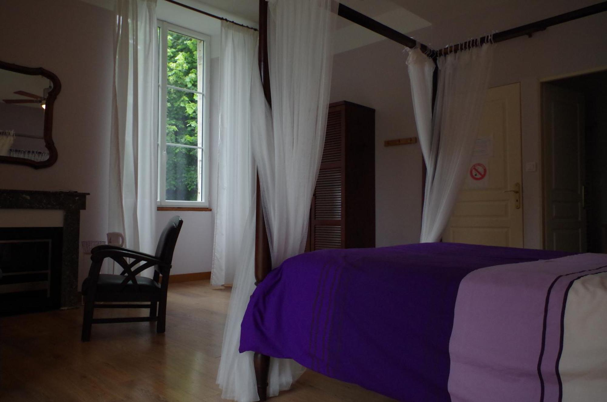 Maison D'Hotes Le Cadran Solaire Courcelles  외부 사진