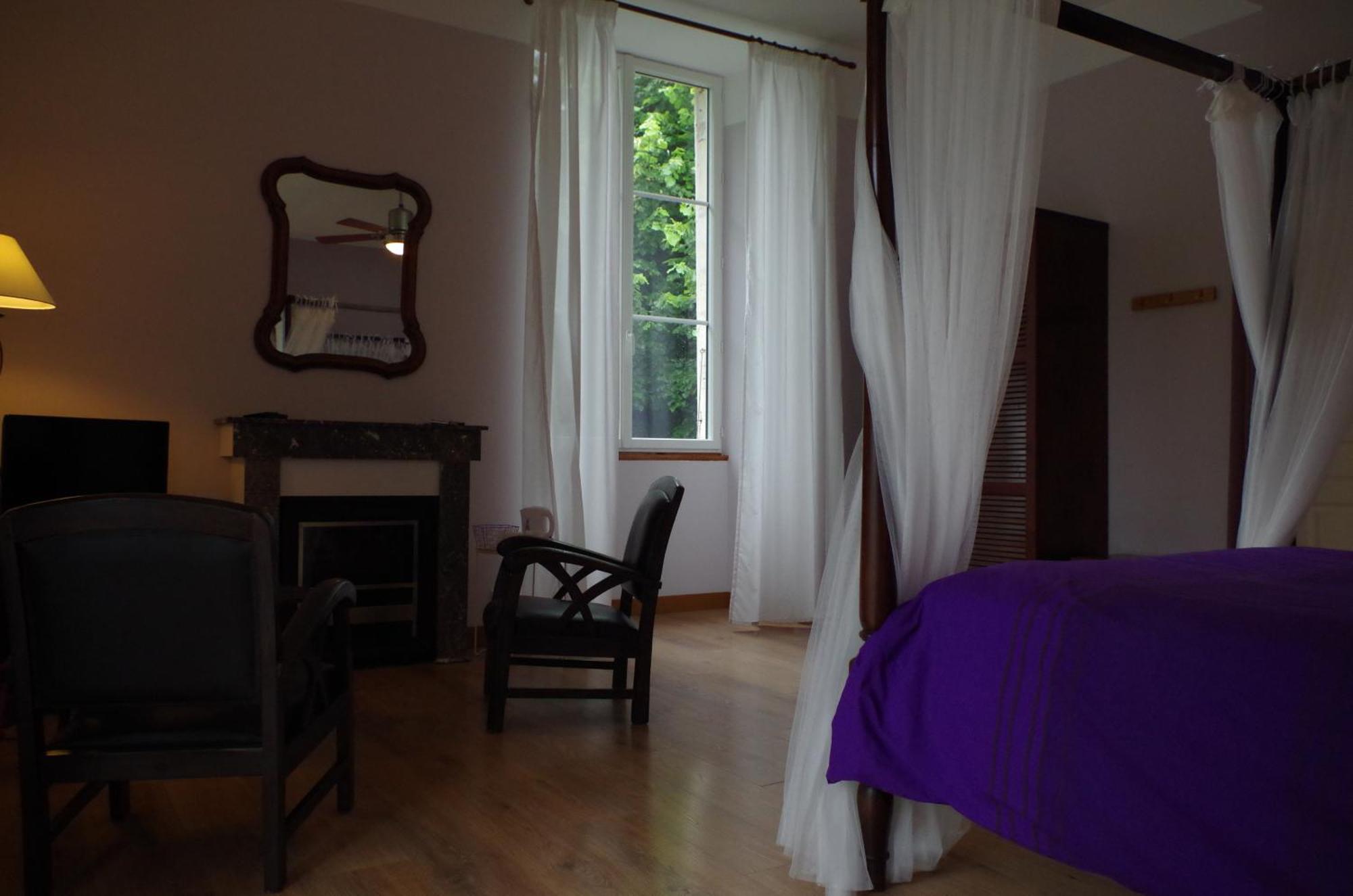 Maison D'Hotes Le Cadran Solaire Courcelles  외부 사진