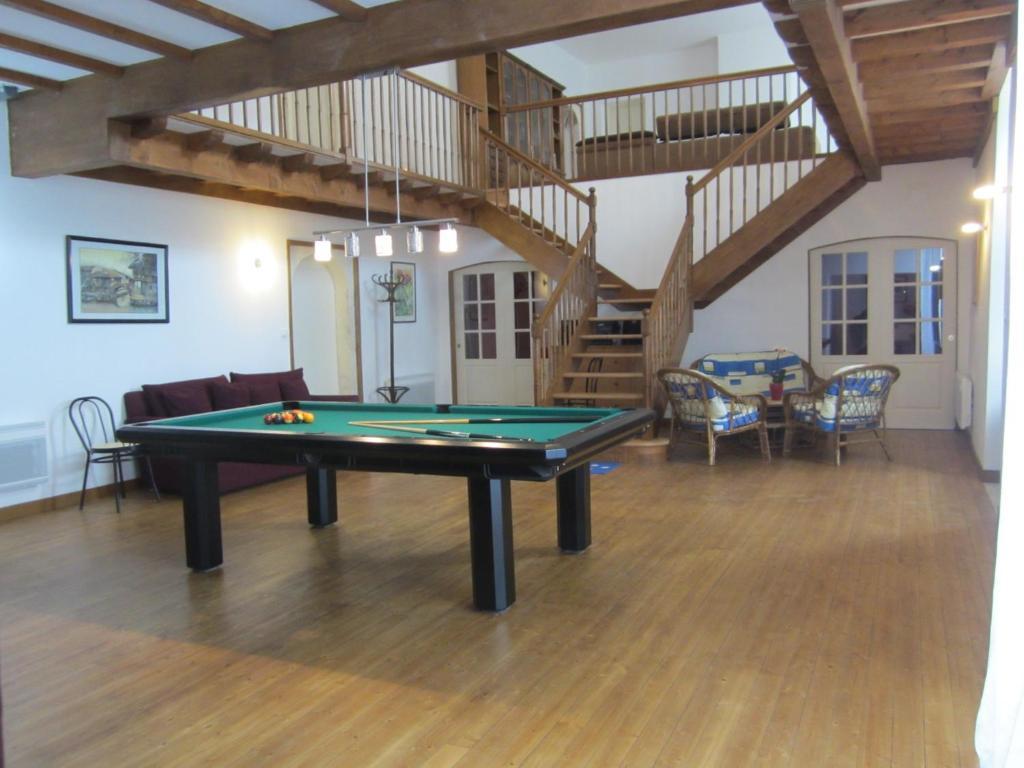 Maison D'Hotes Le Cadran Solaire Courcelles  외부 사진