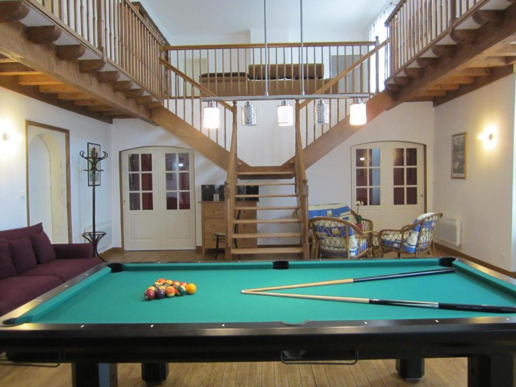 Maison D'Hotes Le Cadran Solaire Courcelles  외부 사진